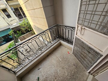 Balcony in 3 BHK Builder Floor at Today Princeton Floors, Sector 51 – for Rent