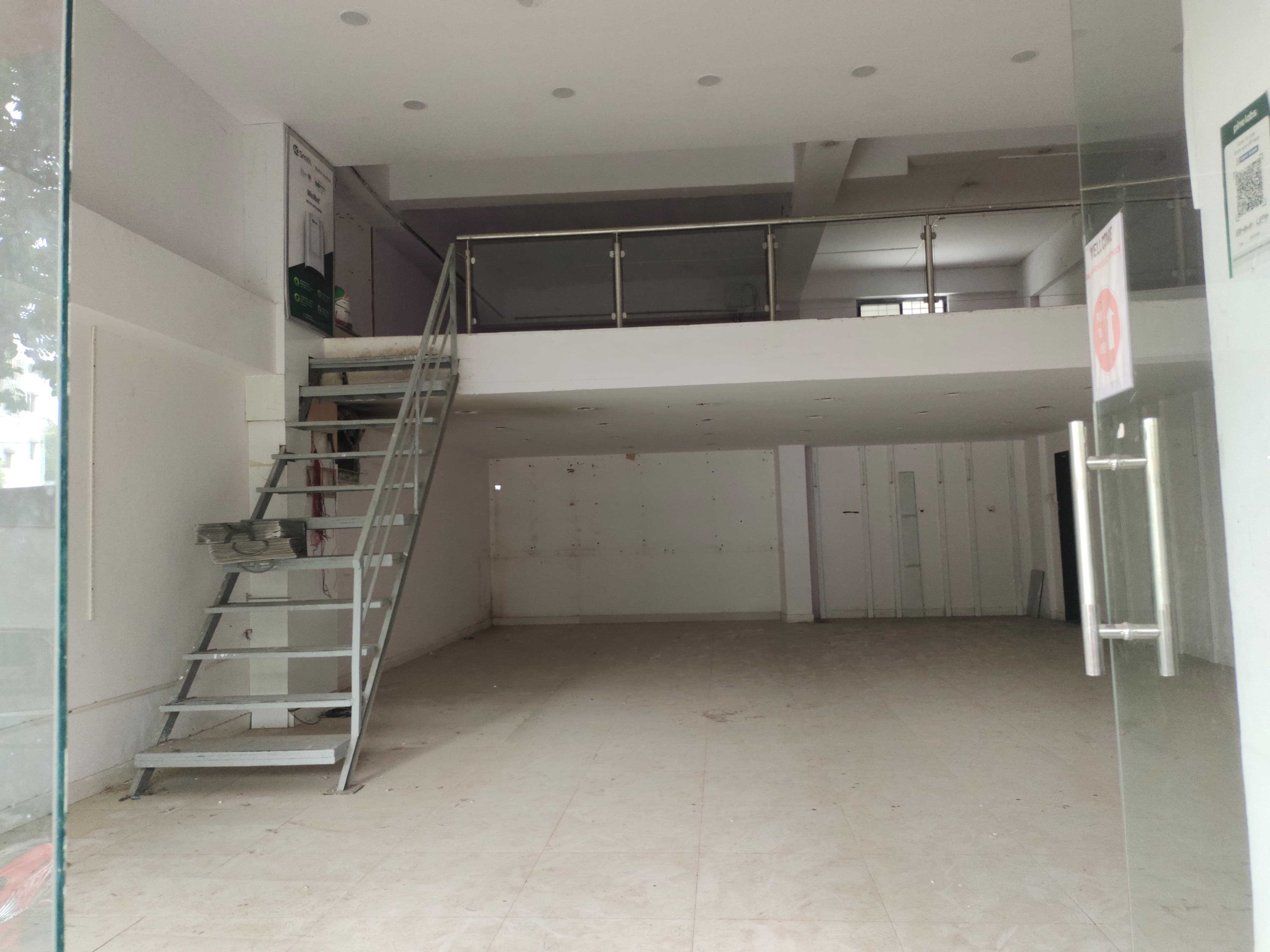 Retail Shop For Rent in Silver Space