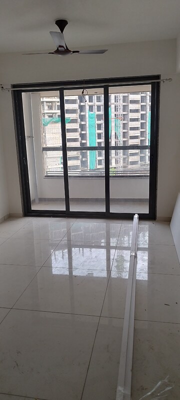 Room in 3 BHK Apartment at Shela – for Rent