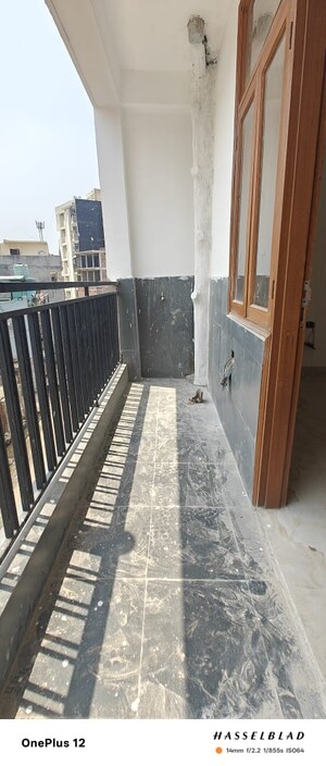 Balcony in 3 BHK Builder Floor at Sector 73 – for Sale