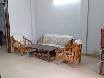 Living Room in 1 BHK Apartment at Khirki Extension – for Rent