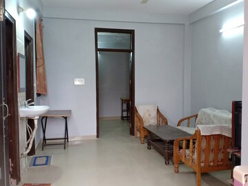 Furnished Amenities in 1 BHK Apartment at Khirki Extension – for Rent