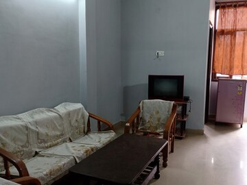 Furnished Amenities in 1 BHK Apartment at Khirki Extension – for Rent