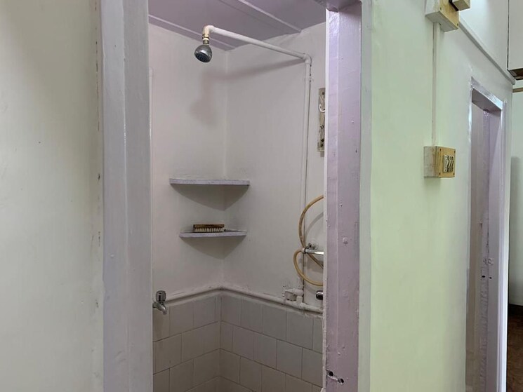 Bathroom, suchidham-complex 1 Bedroom 400 Sq.Ft. Apartment In Goregaon East Mumbai 8926014