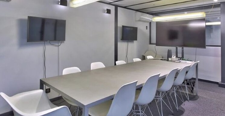 Team Area, trade-link Commercial Office Space 5000 Sq.Ft. In Lower Parel Mumbai 8926000