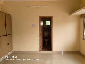 Room in 3 BHK Apartment at Sai Plaza West Marredpally, West Marredpally – for Rent