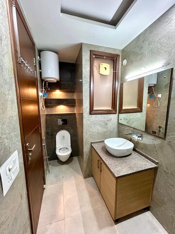 Master Bedroom in 2 BHK Builder Floor at Sector 45 – for Rent