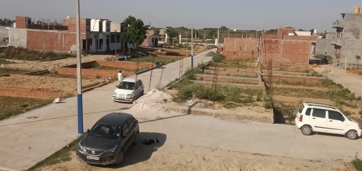 Plot For Sale in Dundahera