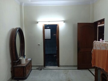 Living Room in 3 BHK Apartment at Shivalik Colony – for Rent