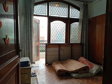 Bedroom in 3 BHK Apartment at Shivalik Colony – for Rent