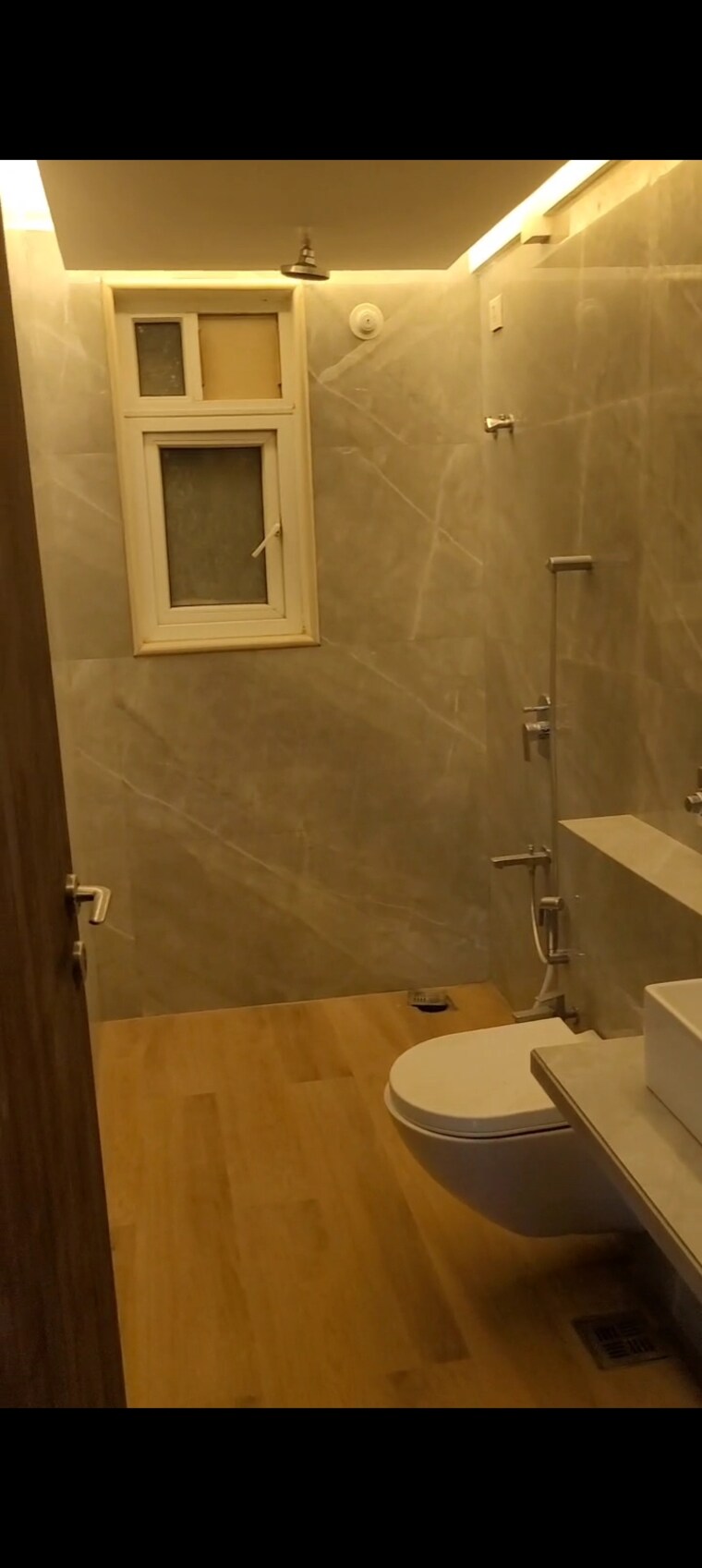 Bathroom, vile parle east 3 Bedroom 1170 Sq.Ft. Apartment In Vile Parle East Mumbai 8926118
