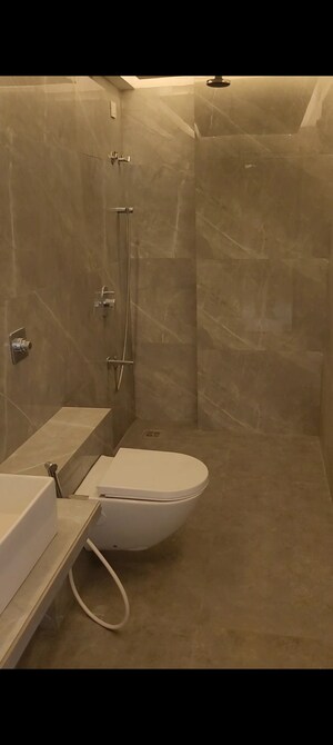 Bathroom in 3 BHK Apartment at Vile Parle East – for Sale