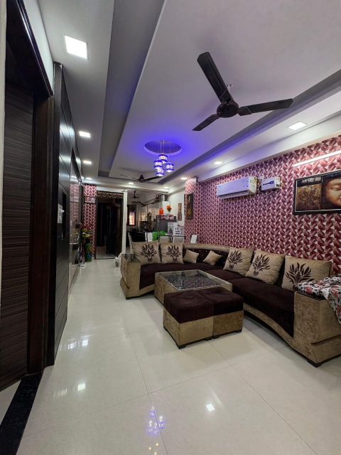 3 BHK 1550 Sq.Ft. Builder Floor in Anamika Enclave