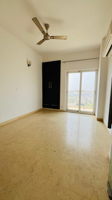 Room in 5 BHK Penthouse at Mahagun Maple, Sector 50 – for Rent