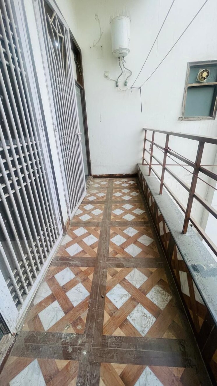 Balcony, sector 46 2 Bedroom 1850 Sq.Ft. Builder Floor In Sector 46 Gurgaon 8926148