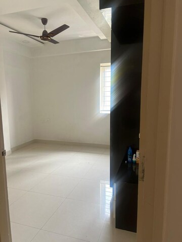Room in 3 BHK Apartment at Qualitas Serenity Park, Kokapet – for Rent