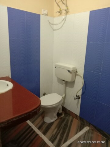 Bathroom in 2 BHK Builder Floor at Milestone 32nd Avenue, Sector 15 – for Rent