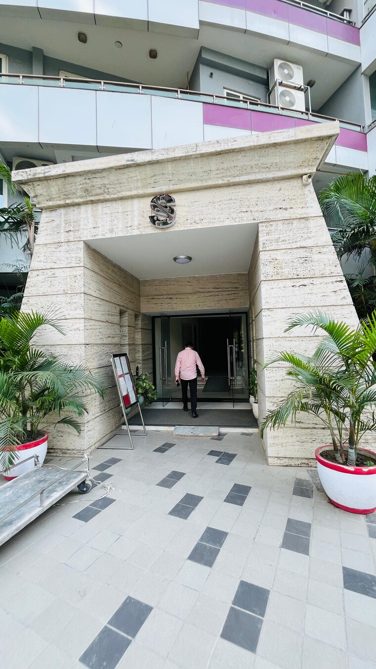 Exterior View, omaxe-twin-towers 3.5 Bedroom 2150 Sq.Ft. Apartment In Sector 50 Noida 8926228