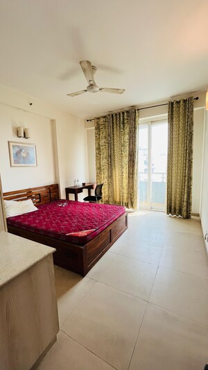 Bedroom in 3.5 BHK Apartment at Omaxe Twin Towers, Sector 50 – for Sale