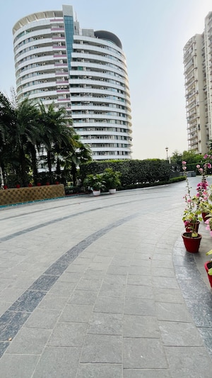 3.5 BHK Apartment – Exterior View View at Omaxe Twin Towers, Sector 50 - for Sale