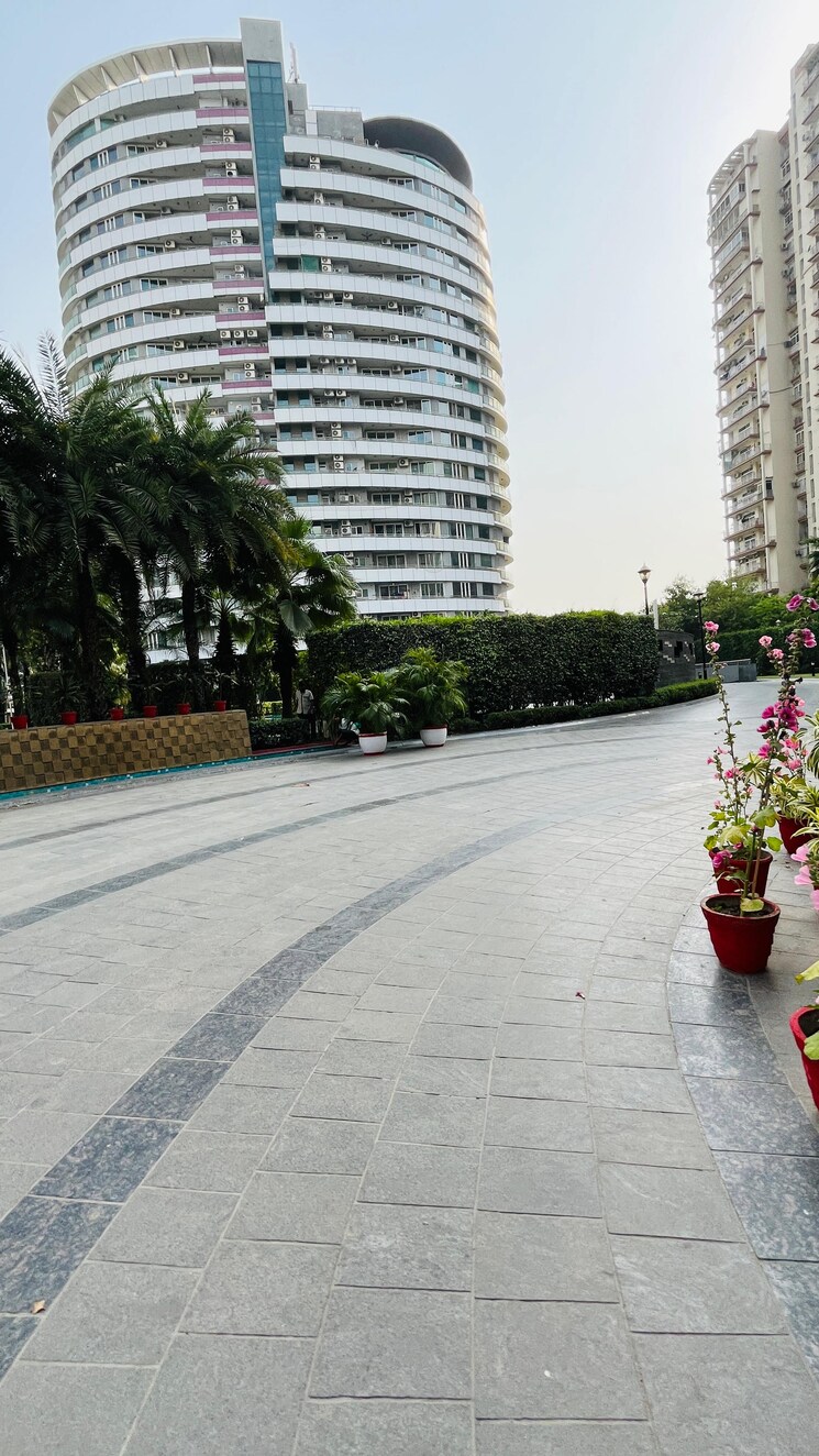 Exterior View, omaxe-twin-towers 3.5 Bedroom 2150 Sq.Ft. Apartment In Sector 50 Noida 8926228
