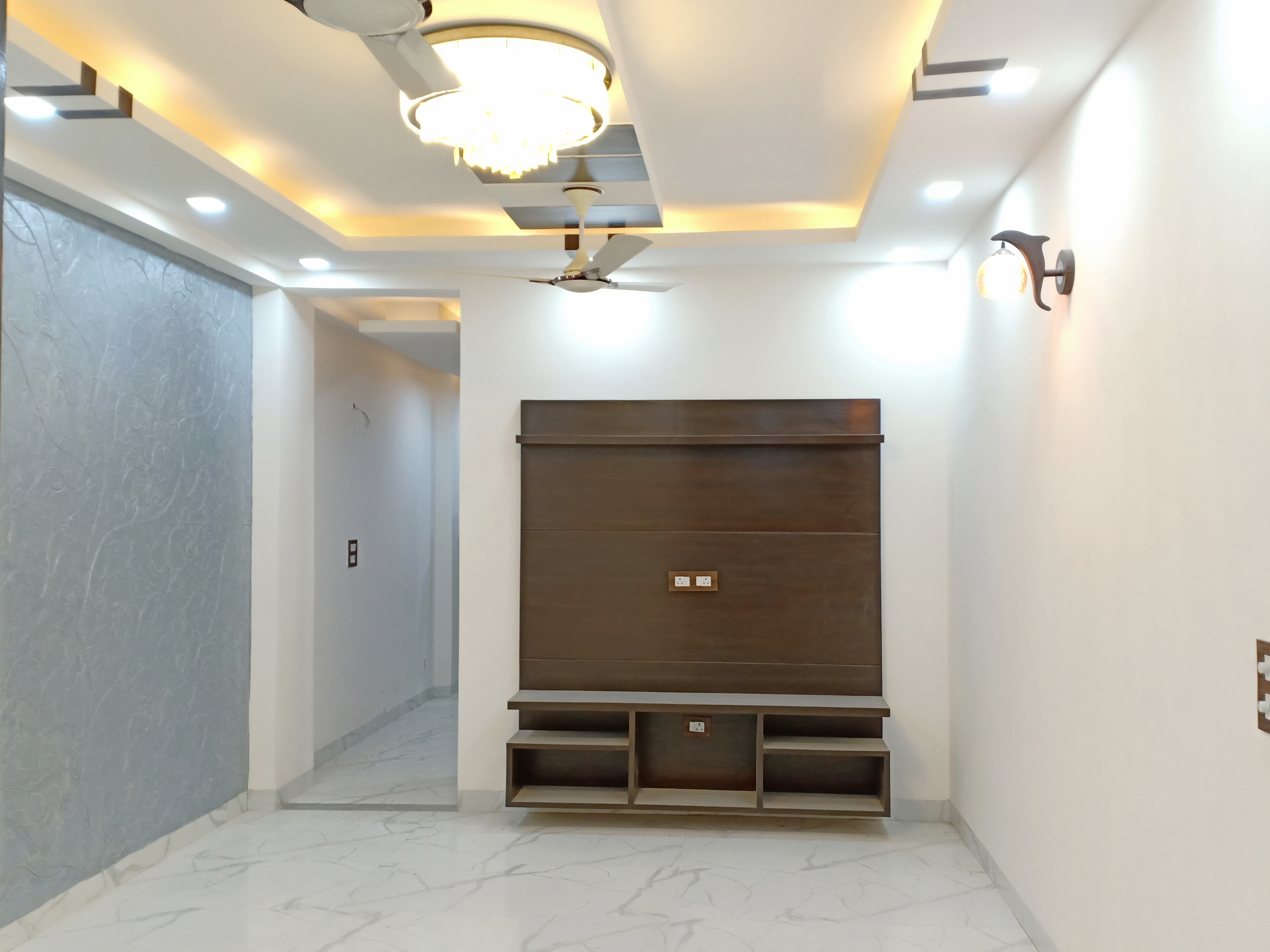2 BHK + Pooja Room,Servant Room,Study Room,Extra Room Apartment For Rent in B Block Panchsheel Vihar 
