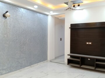Room in 2 BHK Apartment at Panchsheel Vihar – for Rent