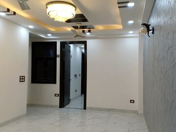 Room in 2 BHK Apartment at Panchsheel Vihar – for Rent