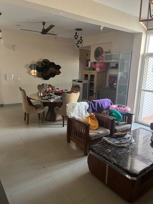 Living Room in 3.5 BHK Apartment at Omaxe Twin Towers, Sector 50 – for Sale