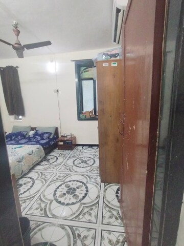 Bedroom in 1 BHK Apartment at Andheri West – for Rent