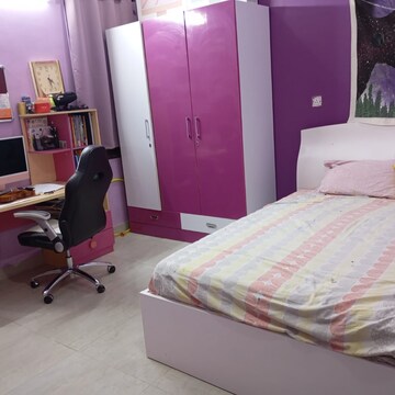 Bedroom in 3.5 BHK Builder Floor at Sector 105 – for Rent