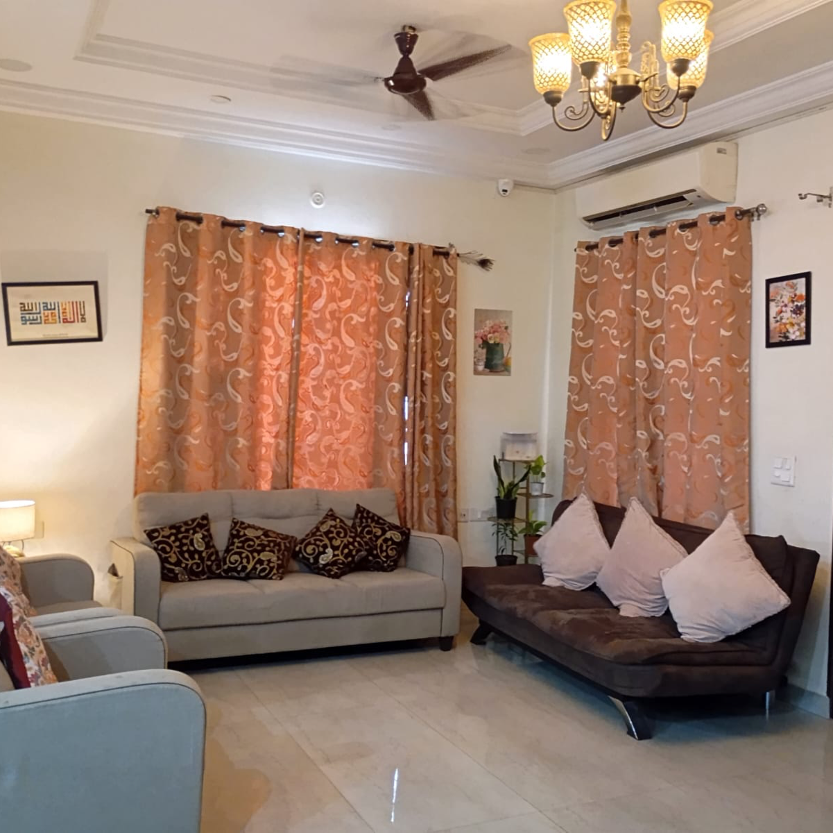 3.5 BHK + Extra Room Builder Floor For Rent in Sector 105