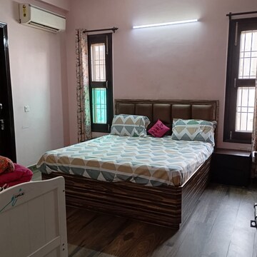 Bedroom in 3.5 BHK Builder Floor at Sector 105 – for Rent