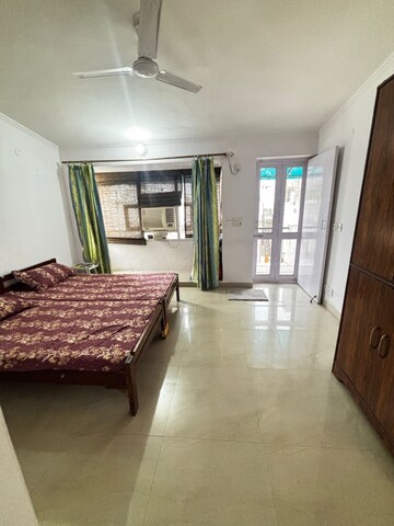 Living Room in 2 BHK Builder Floor at DLF Star Mall, Sector 30 – for Rent