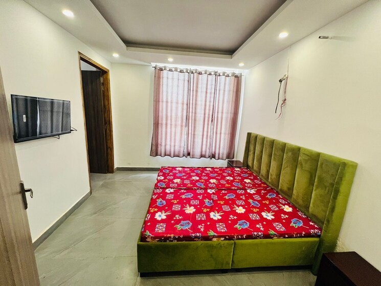 Bedroom, vip-ashiana-homes 3 Bedroom 1800 Sq.Ft. Apartment In Vip Road Zirakpur 8926239