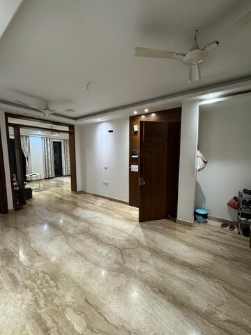 Room in 3 BHK Builder Floor at New Rajinder Nagar – for Rent