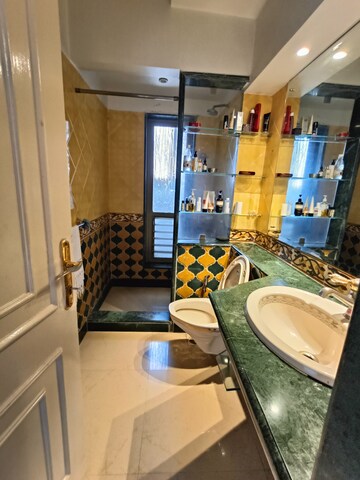 Team Area in 3 BHK Apartment at Hiranandani Gardens Solitaire, Powai – for Sale