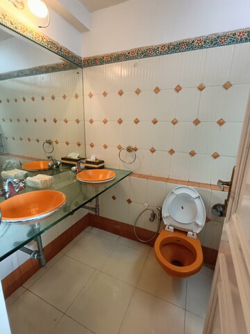 Team Area in 3 BHK Apartment at Hiranandani Gardens Solitaire, Powai – for Sale