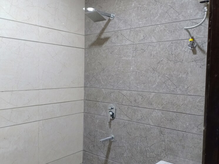 Bathroom, panchsheel vihar 4 Bedroom 1250 Sq.Ft. Apartment In Panchsheel Vihar Delhi 8926250