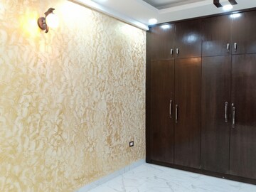 Bedroom in 4 BHK Apartment at Panchsheel Vihar – for Rent