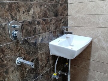 Bathroom in 4 BHK Apartment at Panchsheel Vihar – for Rent