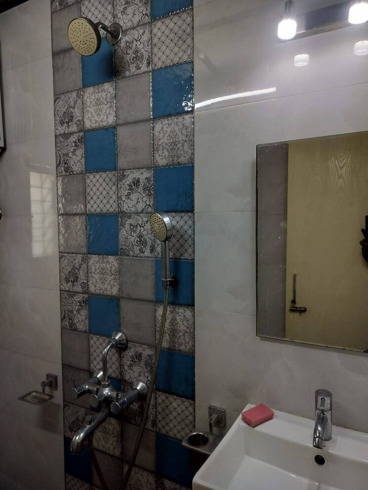 Attached Bathroom, andheri west 2 Bedroom 721 Sq.Ft. Apartment In Andheri West Mumbai 8926258