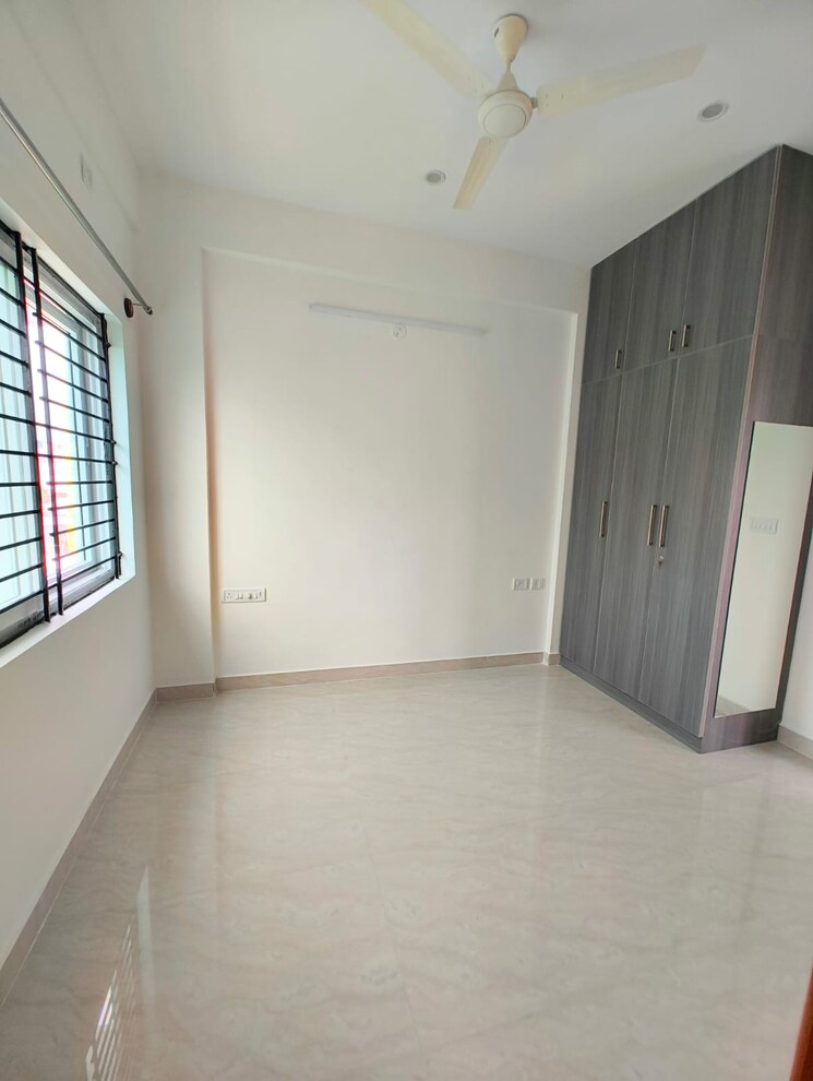 Room, indiranagar 1 Bedroom 800 Sq.Ft. Builder Floor In Indiranagar Bangalore 8926254