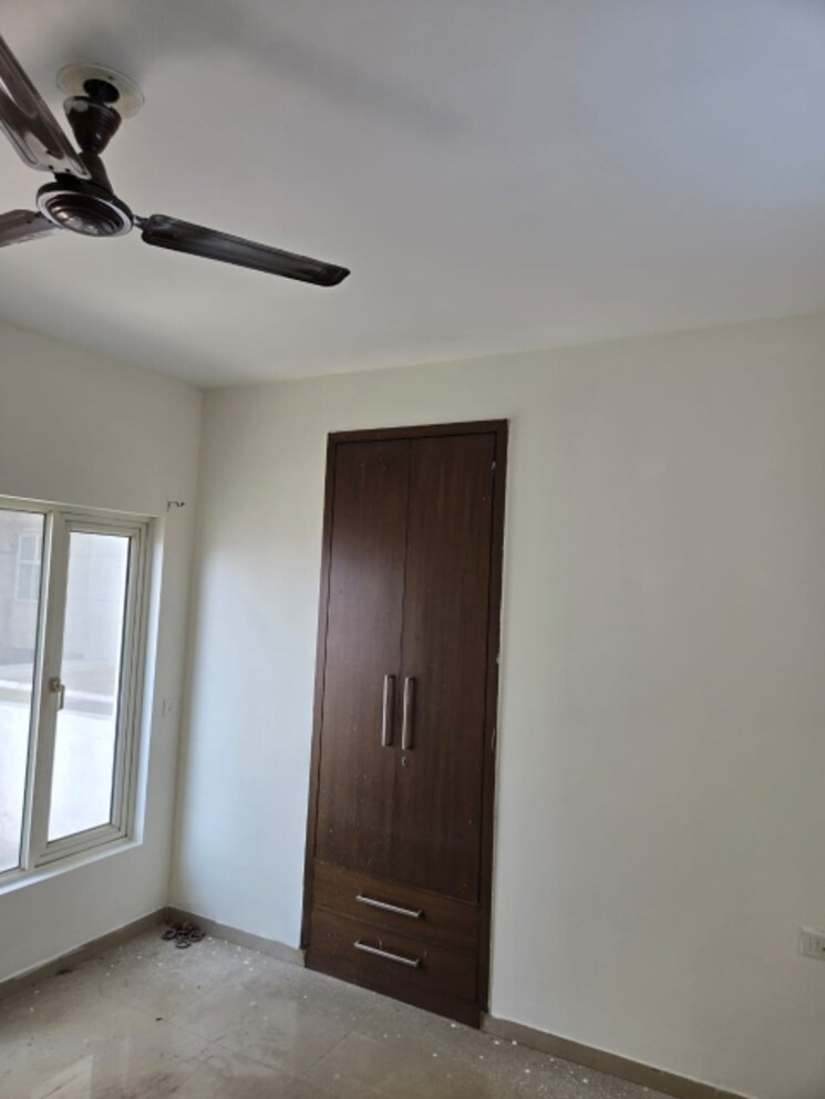 Room, sector 82 3 Bedroom 2040 Sq.Ft. Apartment In Sector 82 Faridabad 8926304