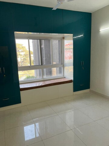 Room in 3 BHK Apartment at Jalahalli – for Rent