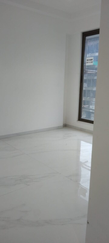 Room in 3 BHK Builder Floor at Next Space Aureate, Borivali West – for Sale