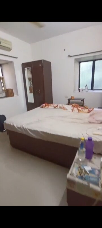 Room in  Pg at Malad East – for Rent