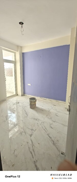 Room in 1 BHK Builder Floor at Sector 73 – for Sale