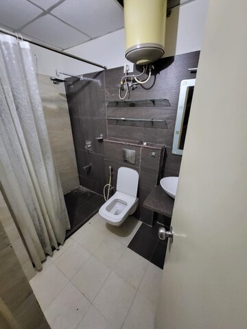 Bathroom in 3 BHK Apartment at Shyam Nagar – for Rent