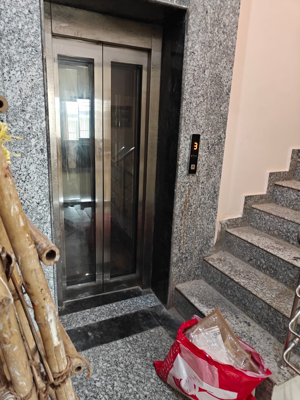 1 BHK Builder Floor For Rent in Sector 27